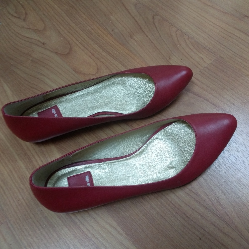 Red flats Dolce Vita Size 8 New